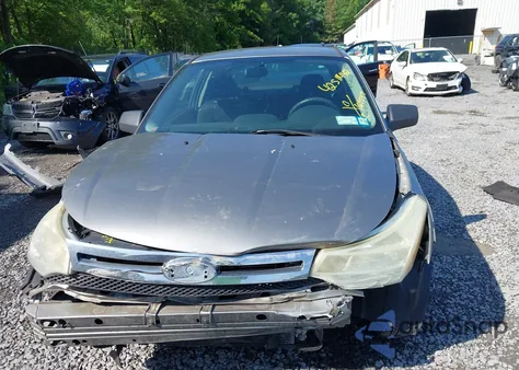 2008 Ford Focus Se/Ses из США, поврежденный, VIN 1FAHP33N18W143593